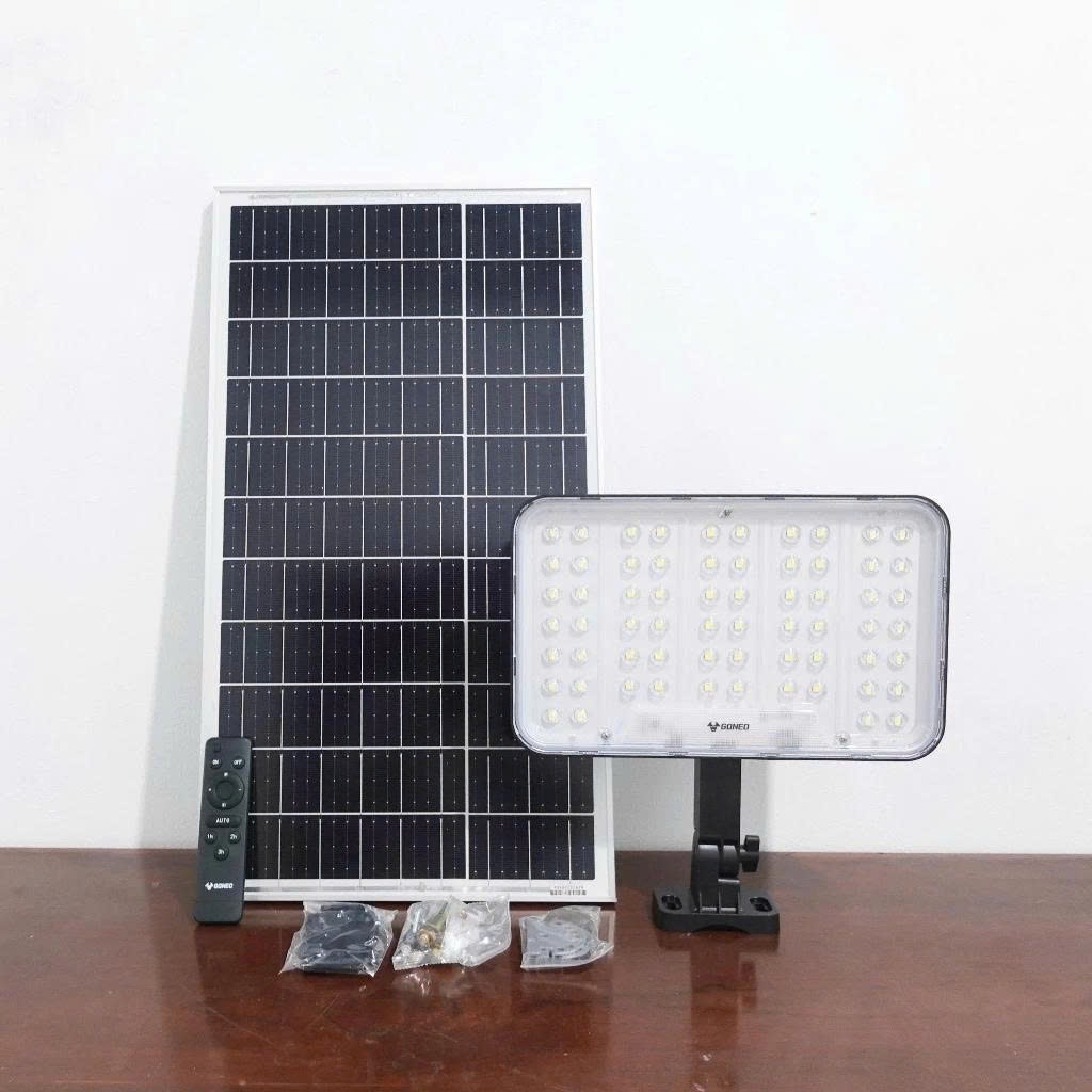 Đèn Pha Năng Lượng Mặt Trời GONEO GN-C600B-AS 600W, Quang Thông 3100lm, Pin 30Ah, 64 Bóng LED 7